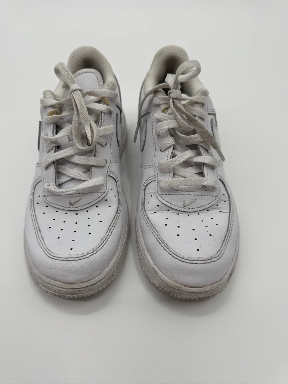 Nike Air Force 1 Low LE Triple White Kids / Youth Sneakers Size 3Y